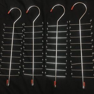 Set of 4 Strong Metal closet organizing hangers for belts, ties or scarves